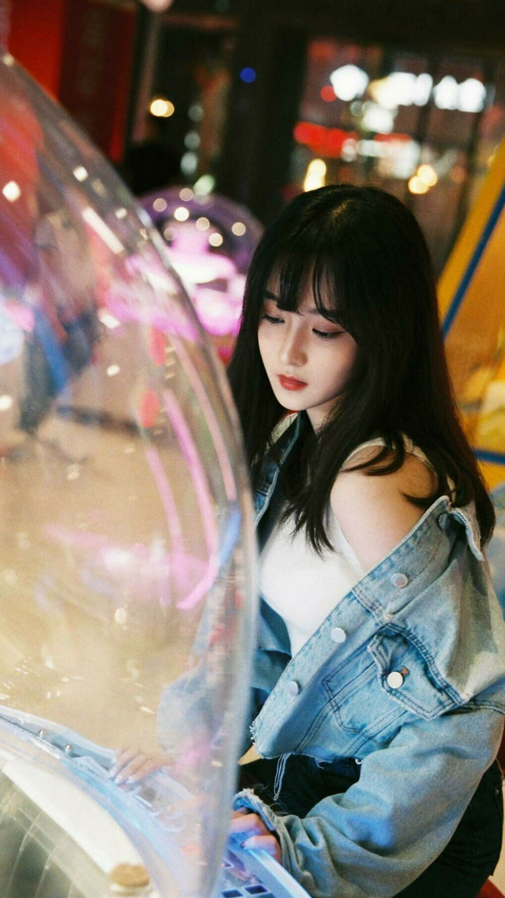 “山谷追逐：峡谷中的极速激战”，山谷峡谷河谷