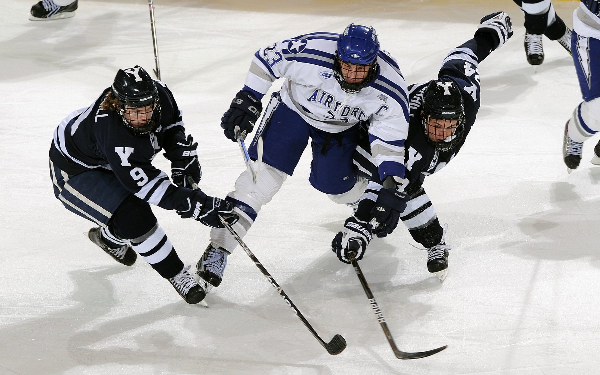 FaZe推出英雄联盟赛事观战节目，lol观看比赛视频回放2020