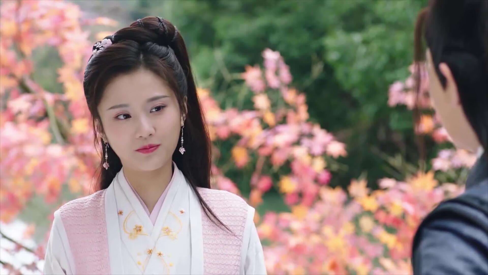 球员心理调节：高压环境下如何保持专注？，如何对处于高压任务中的官兵进行心理疏导